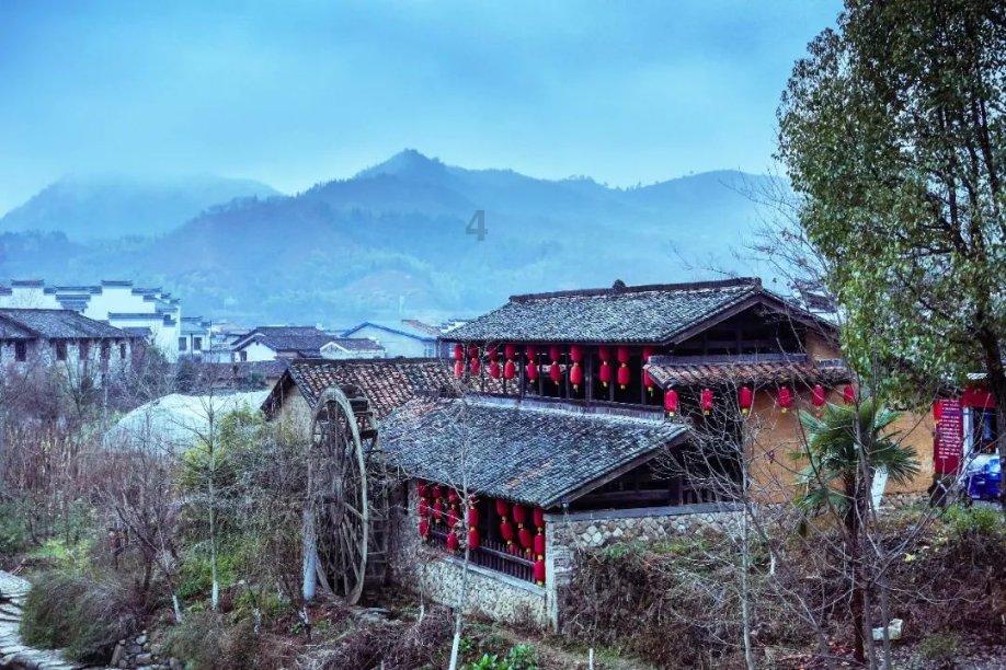 想在浴室里放个电吹风，该怎么挑选呢？游戏画面